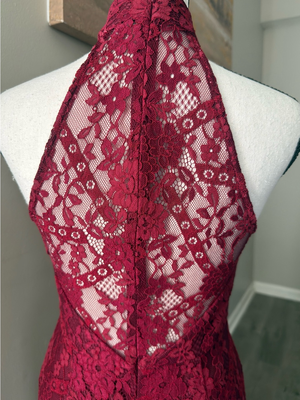 DB Studio Wine Allover Lace Halter Gown with Slit Size 4 - Picture 9 of 14